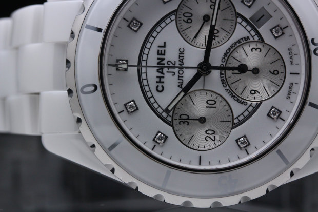 シャネルの時計「J12」買取なら、高価買取で全国トップクラスの「京都屋」へ