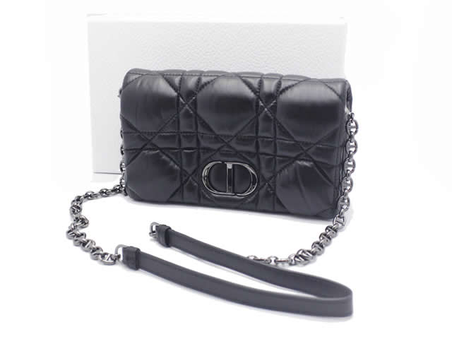 滋賀県大津市京都屋ディオールのチェーンショルダーウォレット買取りさせていただきました。
