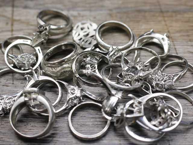 滋賀県大津市【京都屋】ブランドバッグ・時計・ジュエリーの高価買取ショップならおまかせくださいませ。